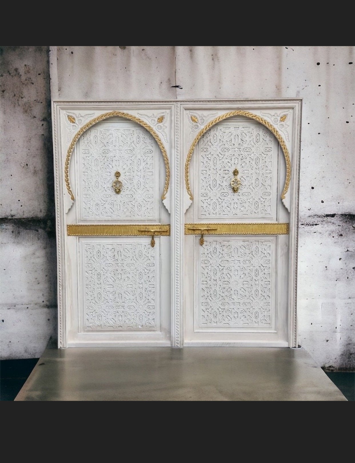 Alhambra white headboard