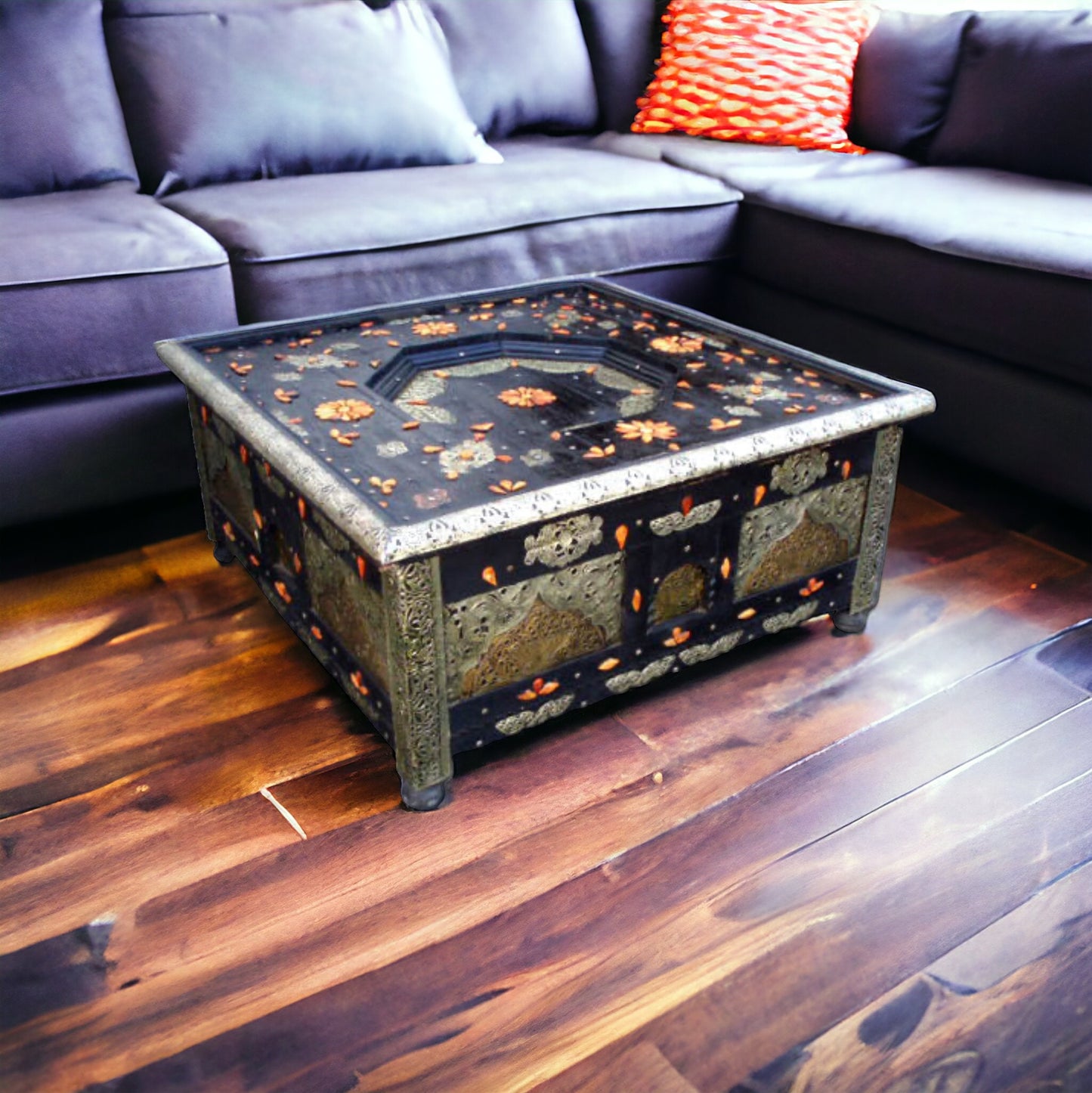 Ethnic moroccan table