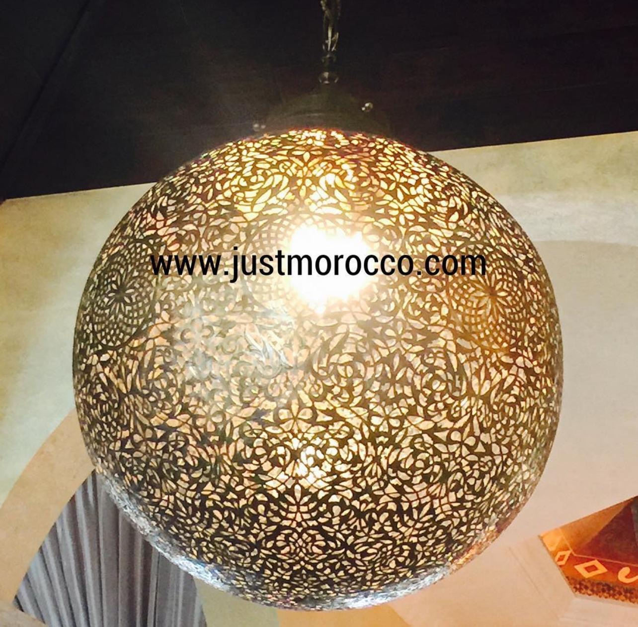 Darna large brass dome