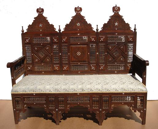 Damas Pasha bench