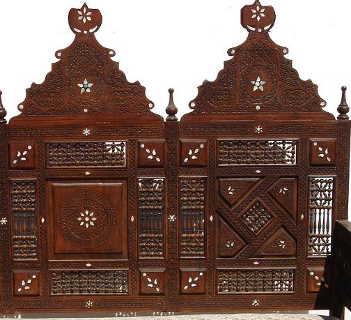 Damas Pasha bench