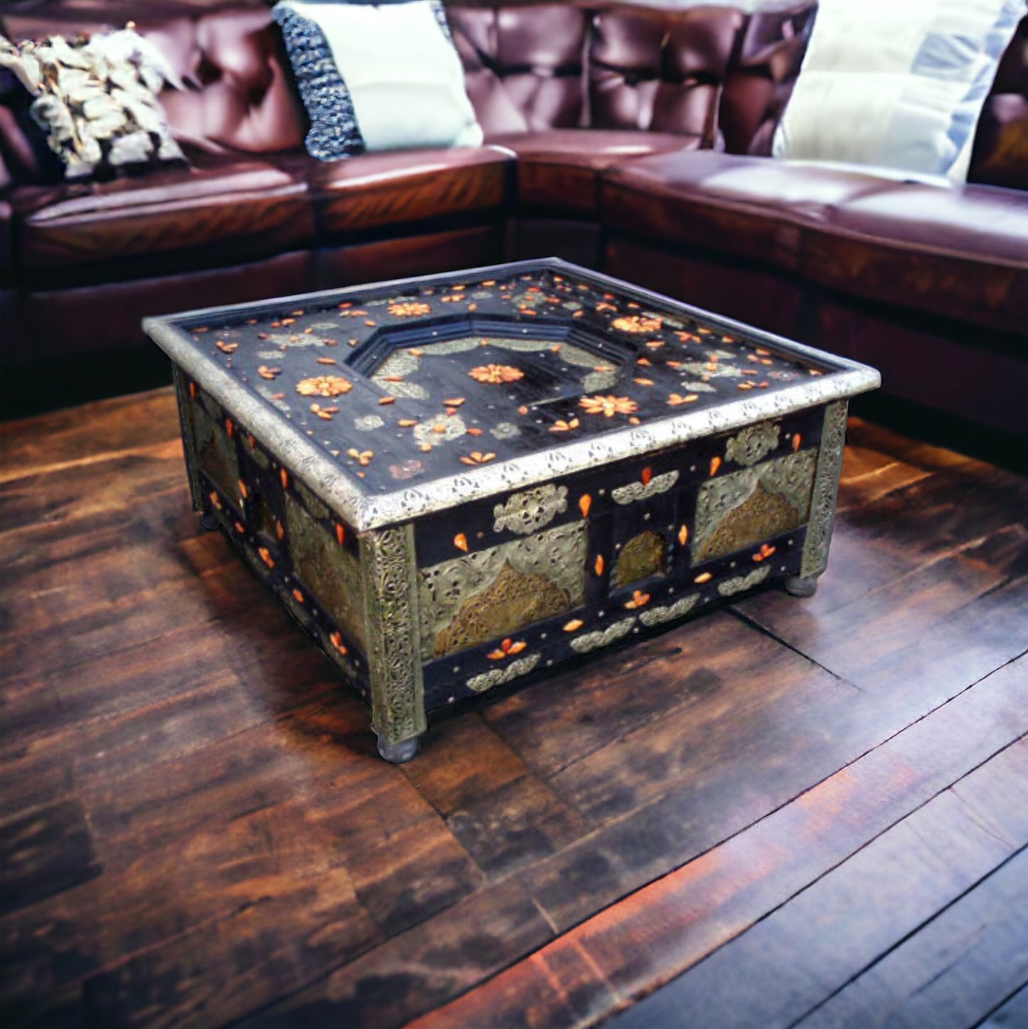 Ethnic moroccan table