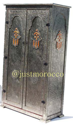 Hamsa armoire