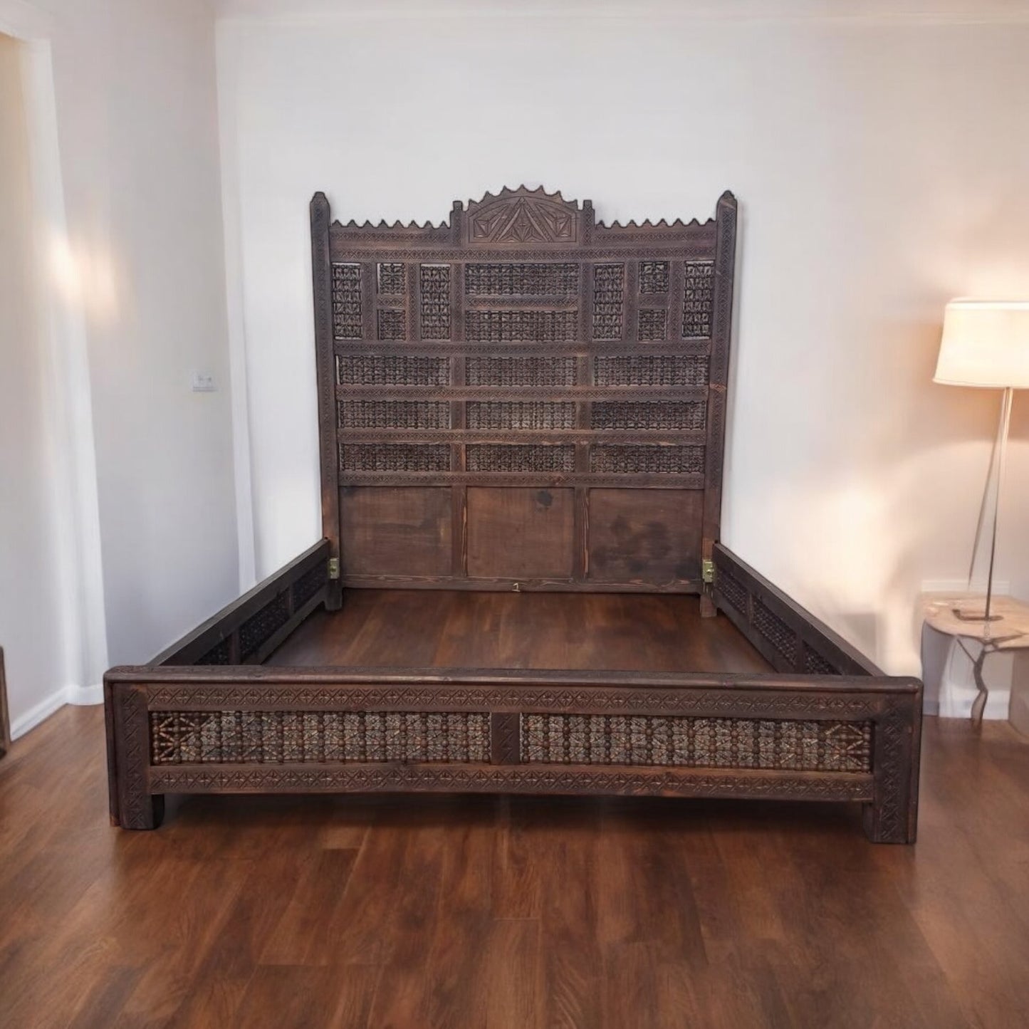 Moorish bed