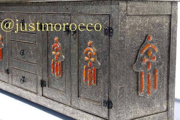 Silver hamsa cabinet