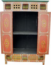 Maguna red armoire