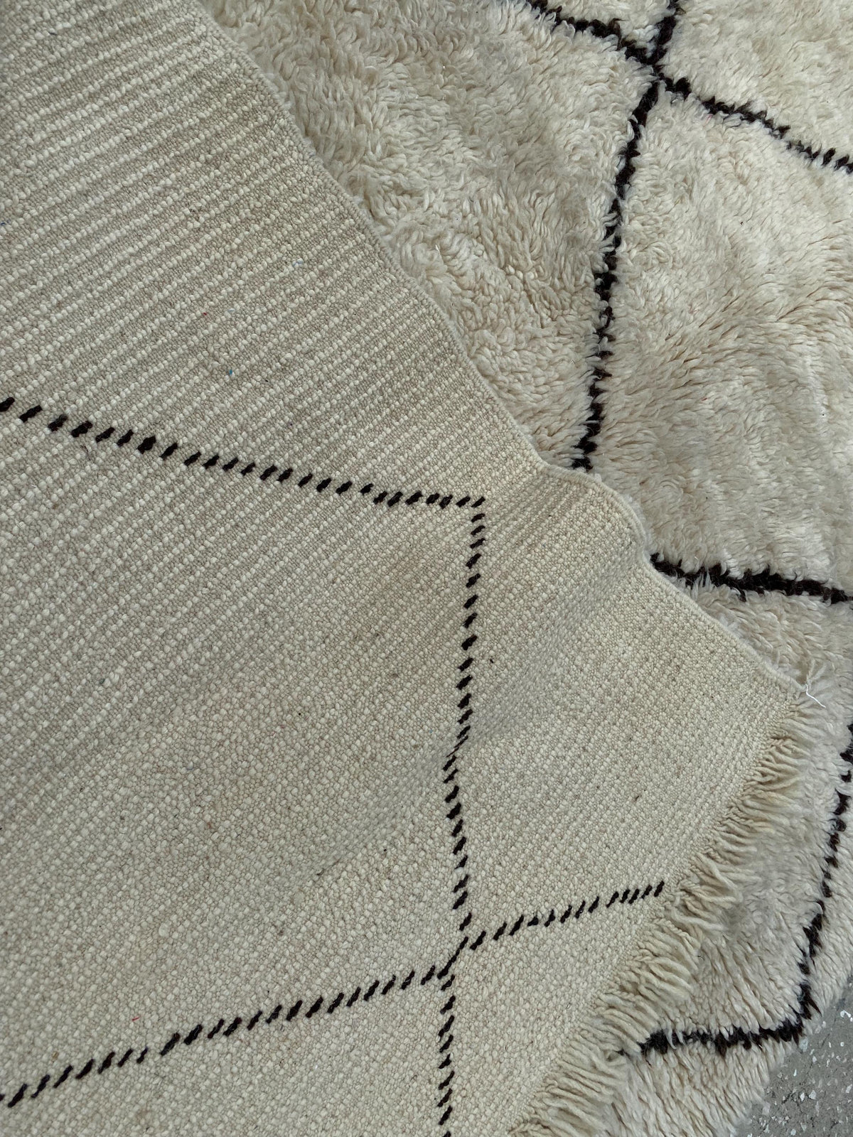 Handwoven Wool Beni Ourain Rug: Berber Diamond Pattern