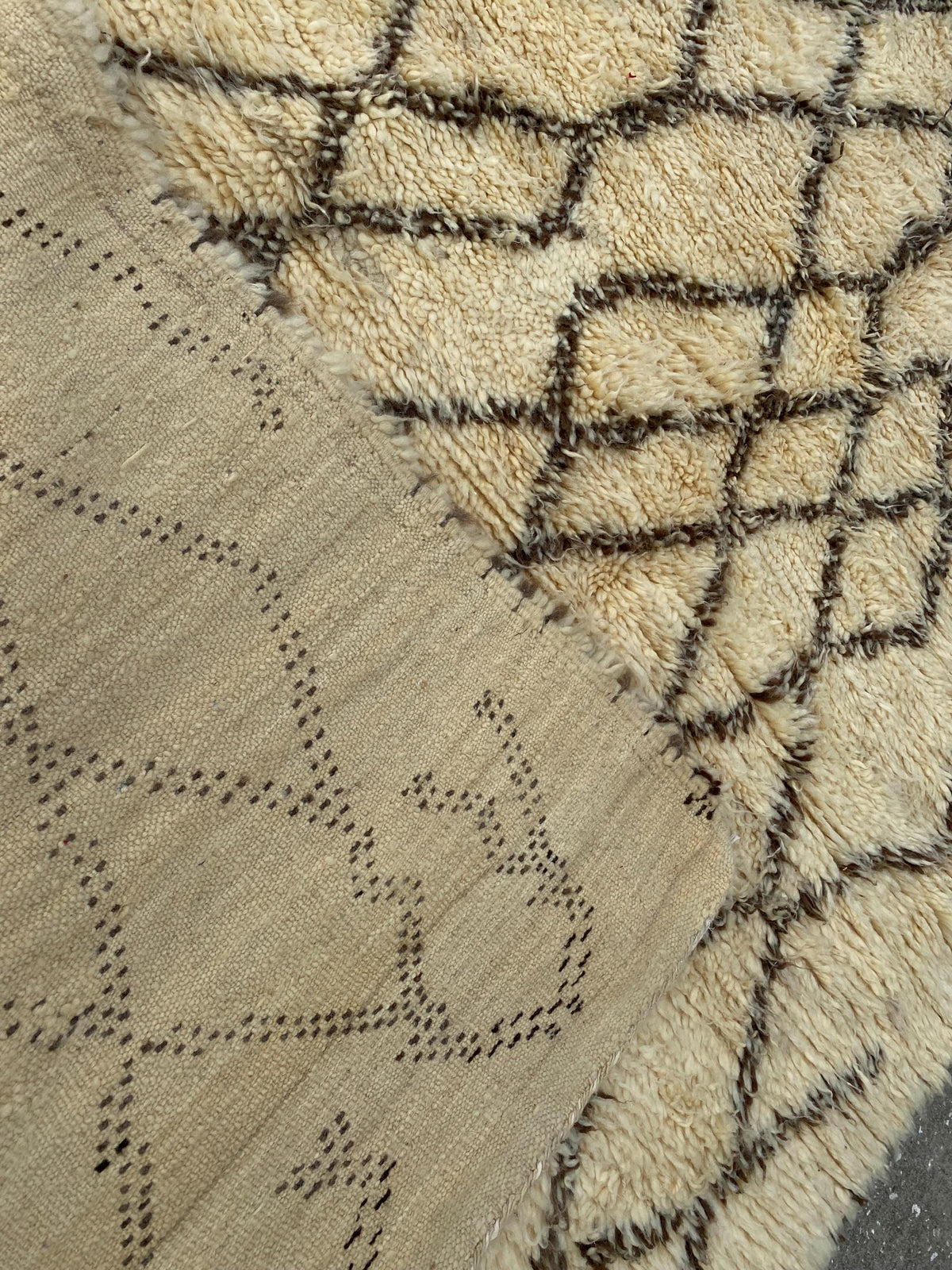 Handwoven Beni Ourain Rug: Moroccan Wool Carpet, Black Geometric Design (100x57)