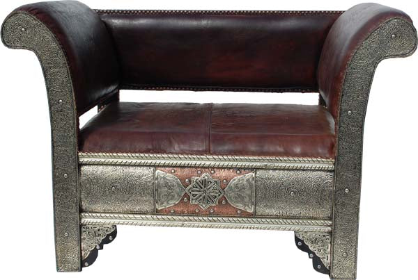 Amanjena leather chair