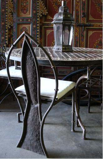 Zaron tile table