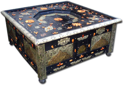 Ethnic moroccan table