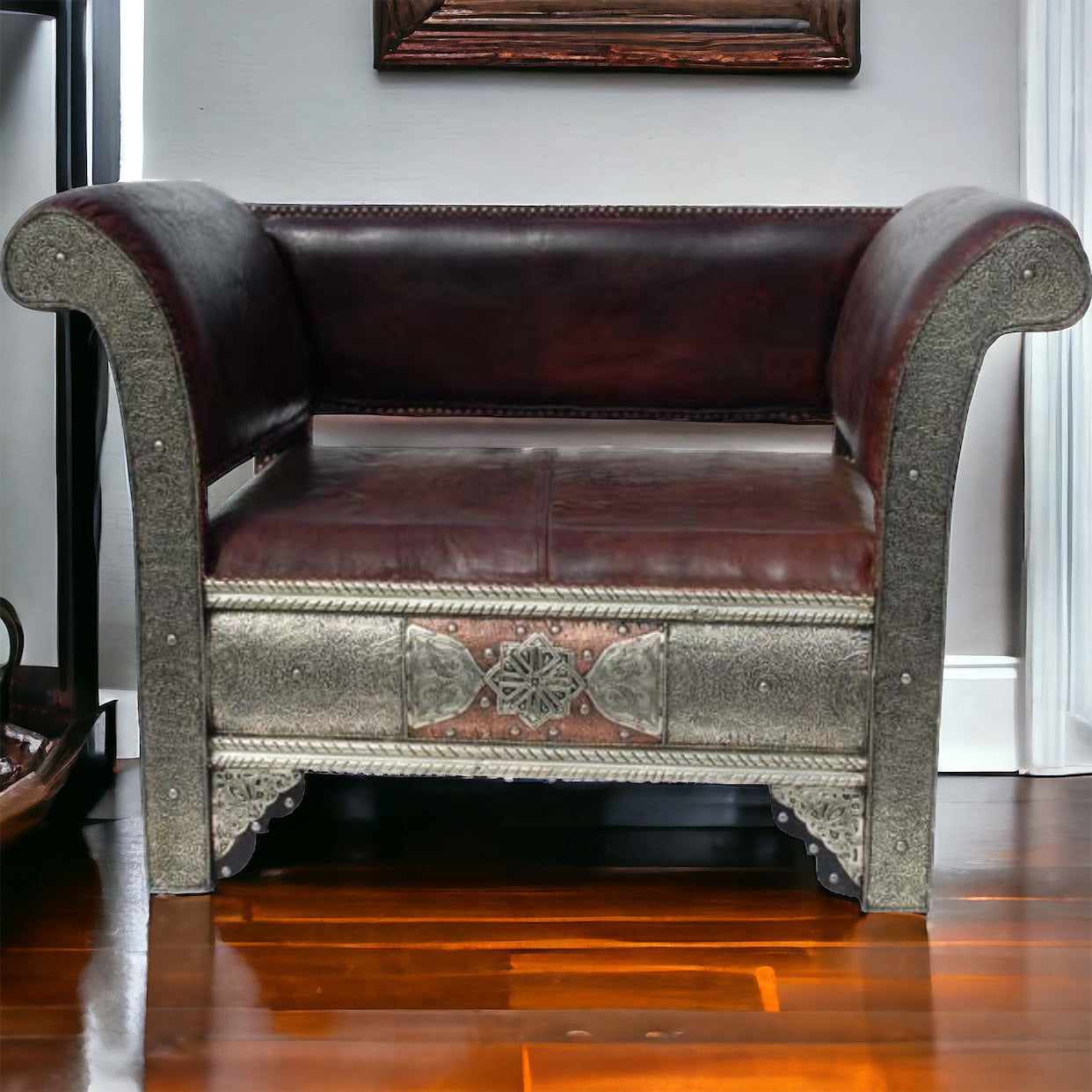 Amanjena leather chair