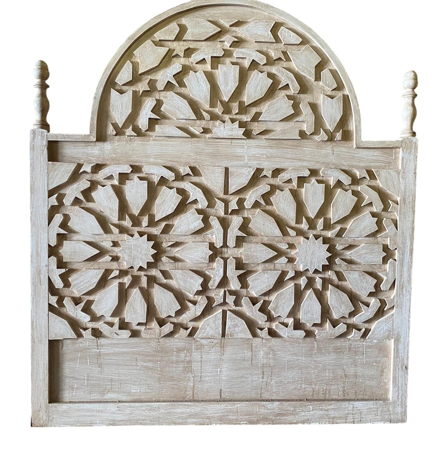 Geometric moorish headboard beds