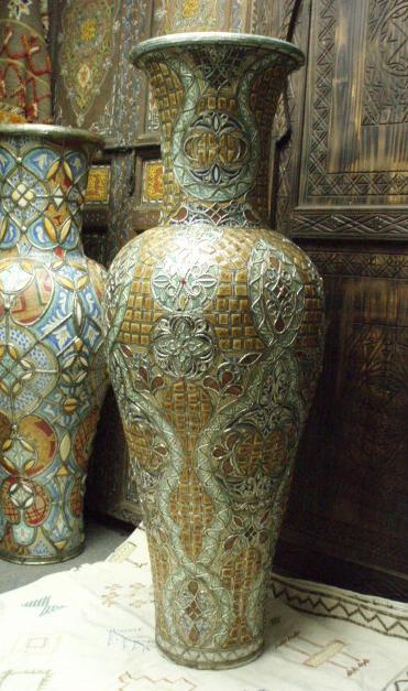 Large inlaid bone Riad Marrakech Vase