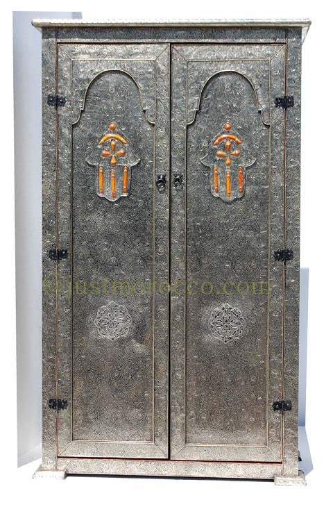Hamsa armoire