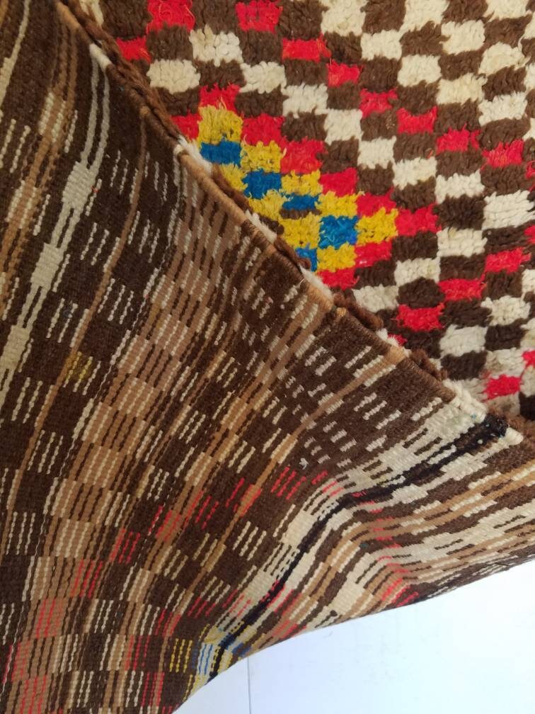 Vintage Handwoven Berber Rug: Moroccan Azilal, Ethnic Weaving (71x43 in)