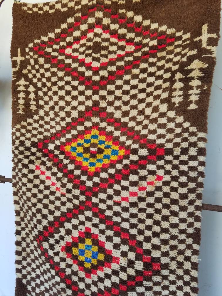 Vintage Handwoven Berber Rug: Moroccan Azilal, Ethnic Weaving (71x43 in)