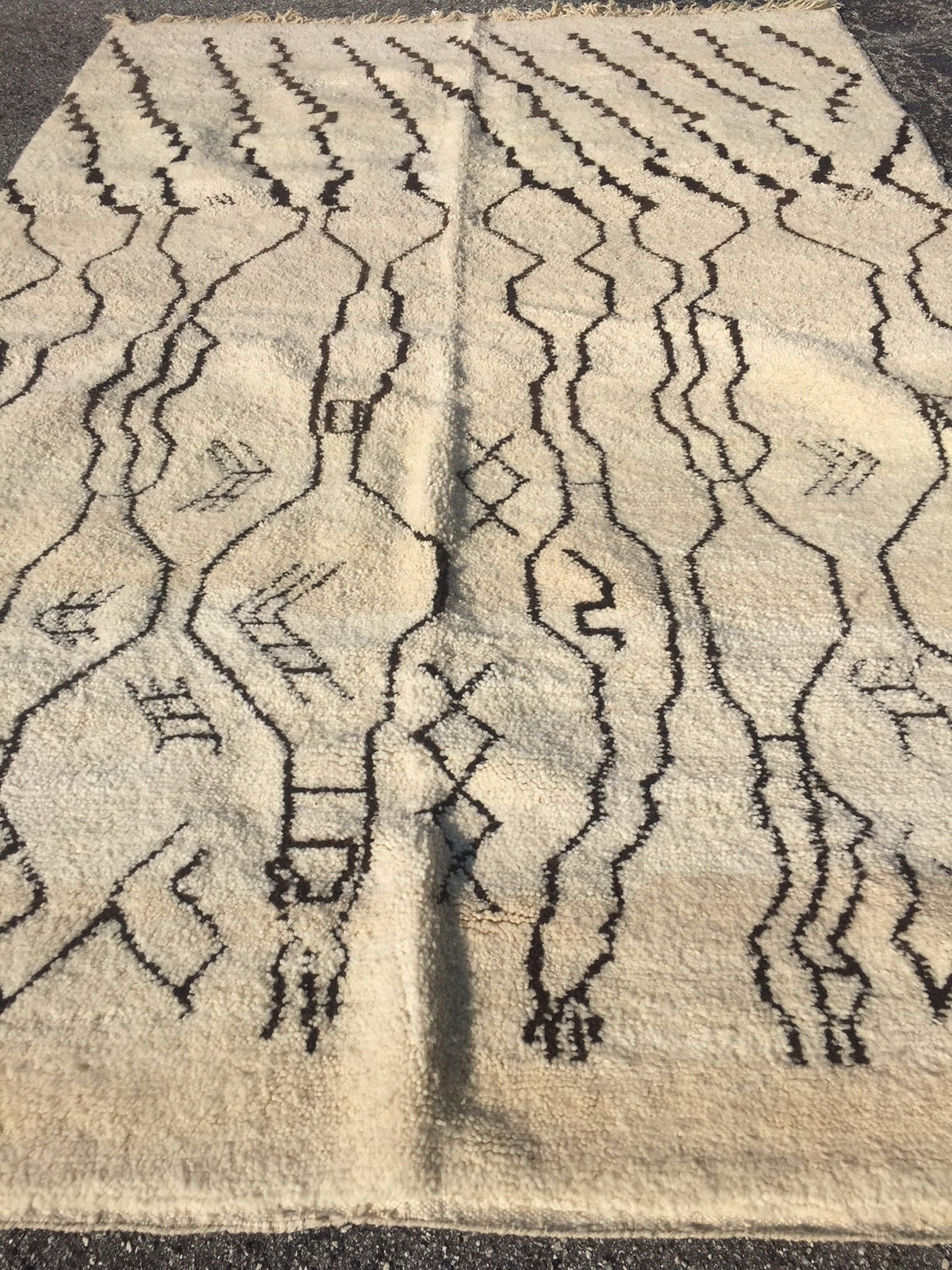 9ft 9in by 6ft 6in vintage Beni Ourain rug with abstract handwoven Moroccan design from Justmorocco.