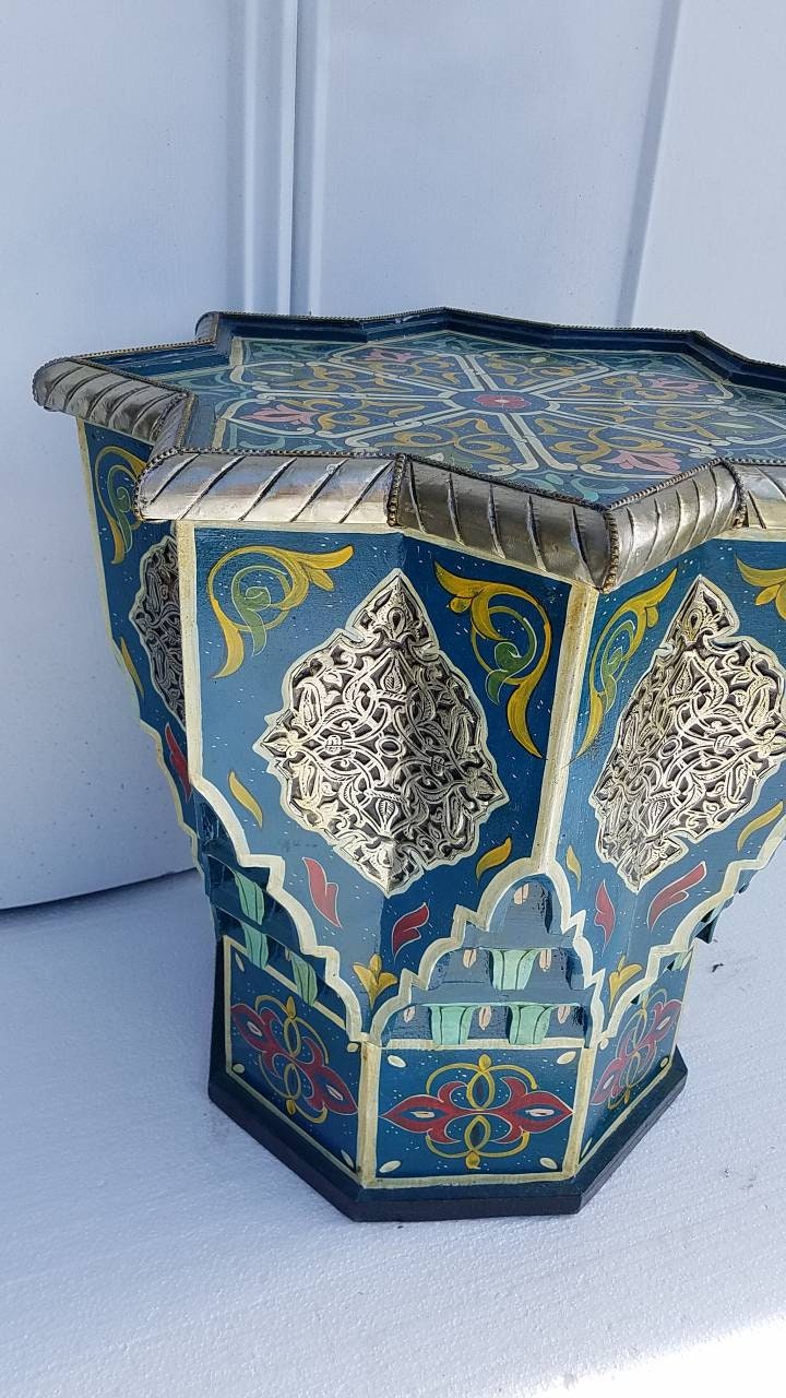 Hand-Painted Moroccan Star Table with Silver Accents – Boho Accent Furniture