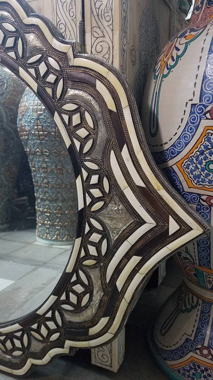 Handmade Moroccan Mirror: Camel Bone Inlay, Moorish Design (34x31)