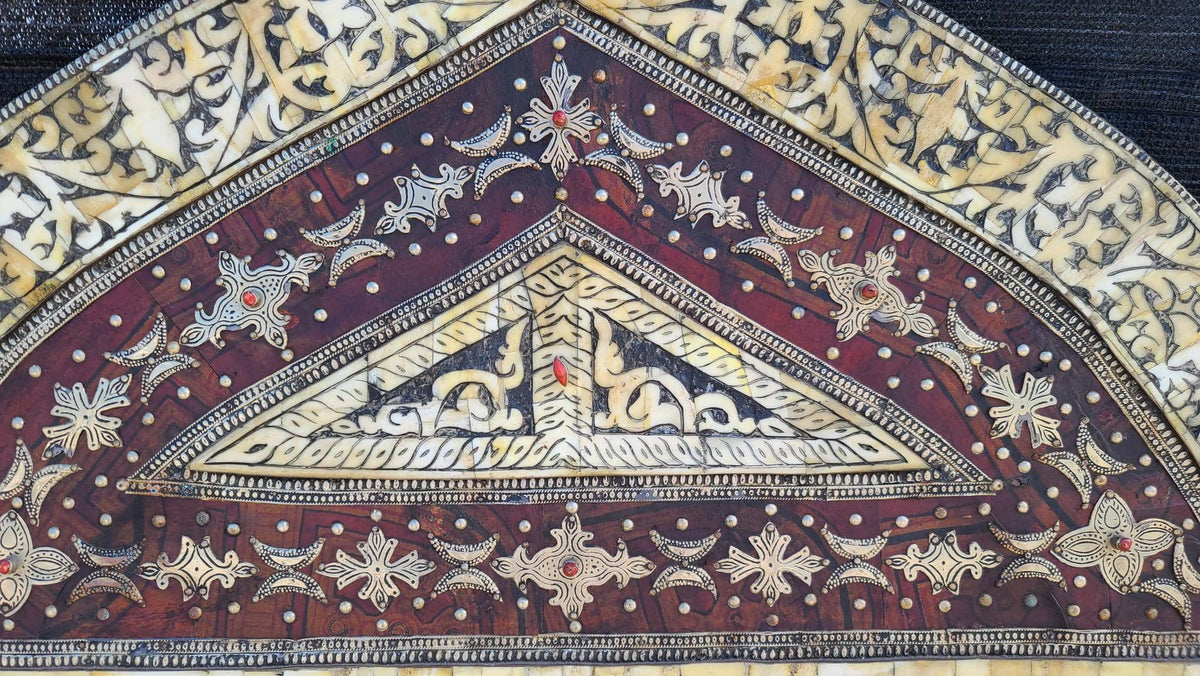 Large Antique Moroccan Mirror: Camel Bone Inlay, Moorish Design (61x38)