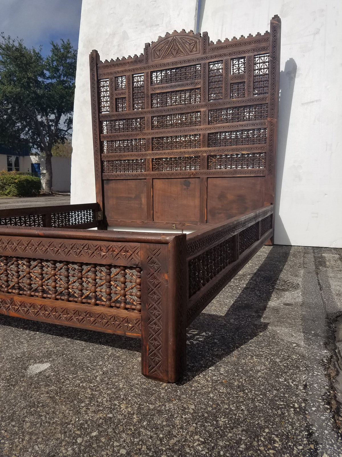 Handmade Moroccan Mousharabia Bed - Carved Lattice Headboard
