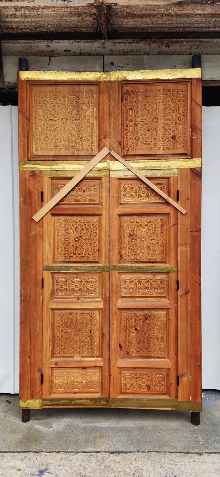 Handmade Moroccan Carved Cedar Double Door: Royal Palace Style