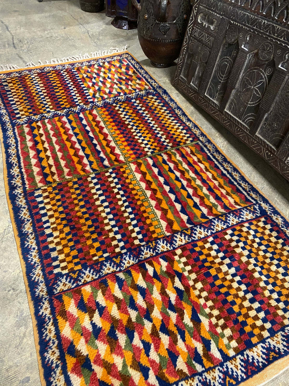 Vintage Handwoven Taznakht Berber Rug, 79x40