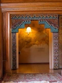 Hand painted royal Moroccan arch