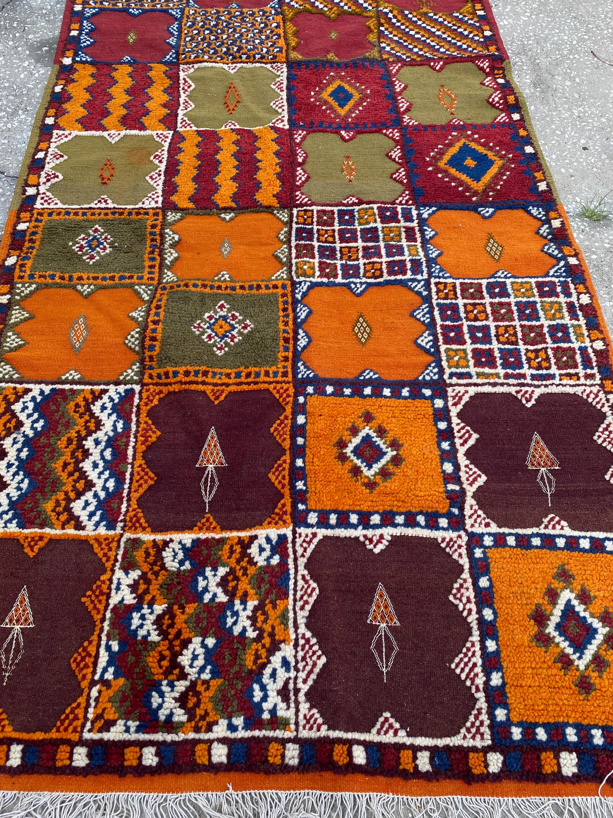 Handwoven Taznakht Berber Patchwork Rug | Vintage Carpet (86" x 47")