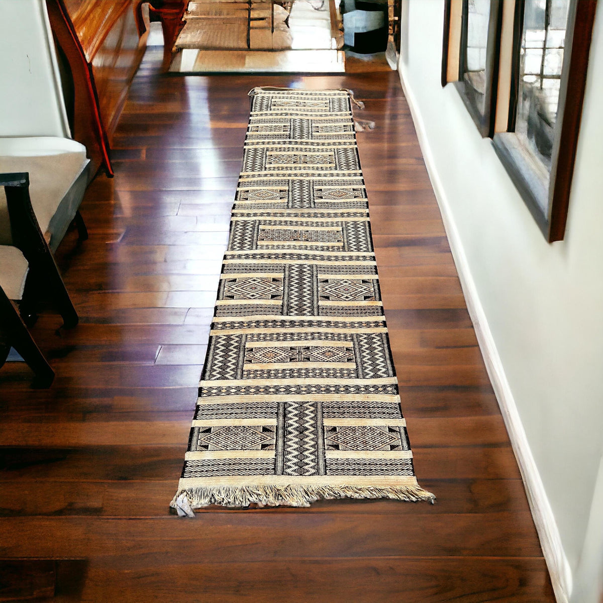 Vintage Berber Kilim Runner Rug, Handwoven Wool (113x29)