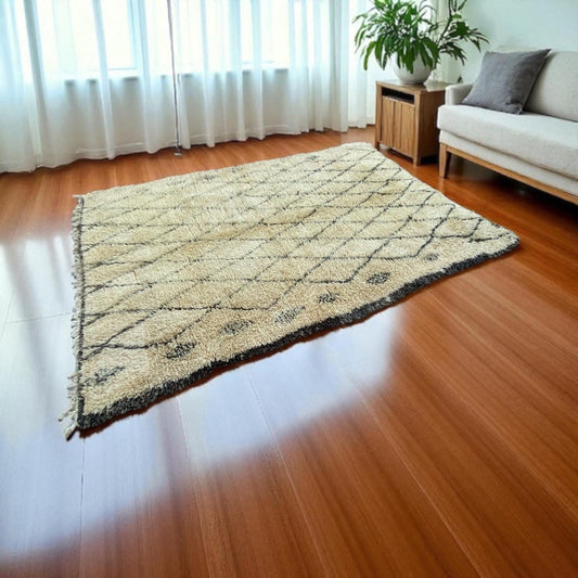 Handwoven Moroccan Beni Ourain Rug, Diamond Geometric Wool Carpet (87x60)
