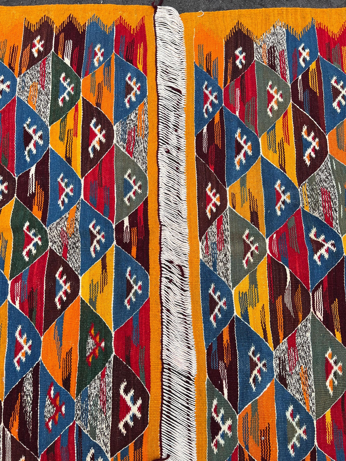 Vintage taznakht rug low pile mural moroccan carpet berber handwoven patchwork rug