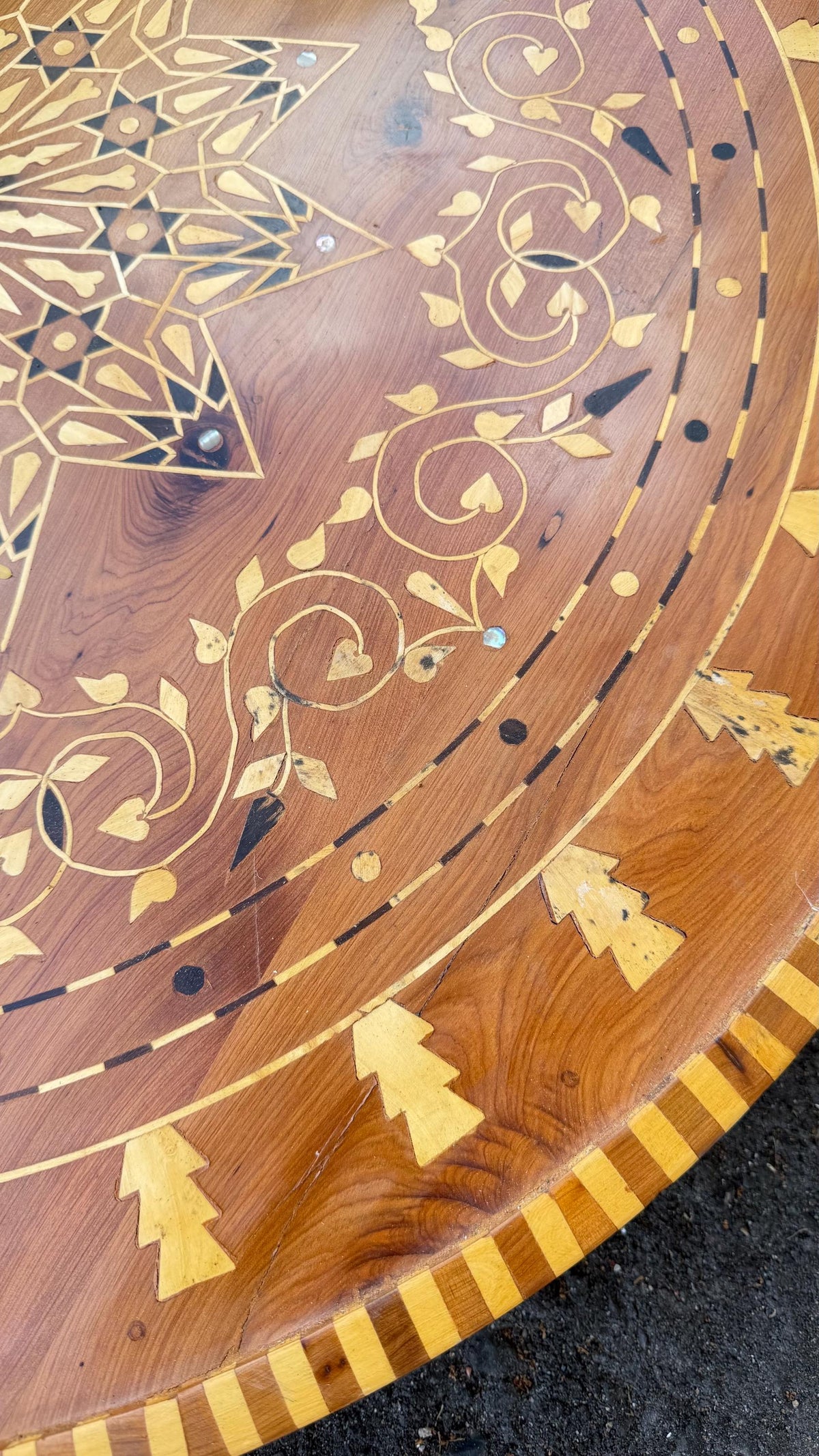 Vintage Thuya Inlay Wooden Table – Handmade Moroccan Living Room Furniture