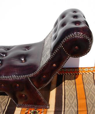 Targa leather chaise