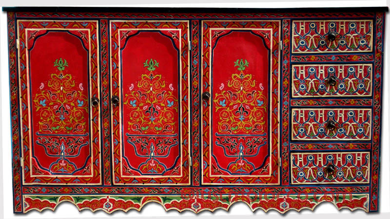 Moroccan red buffet